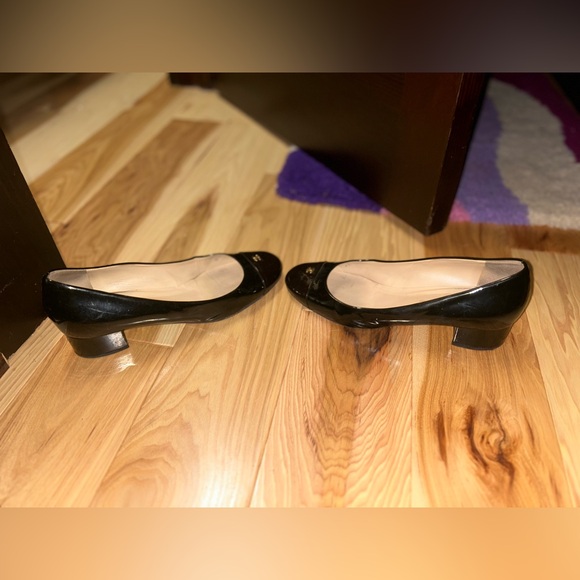 Chanel patent leather flats - Picture 3 of 9